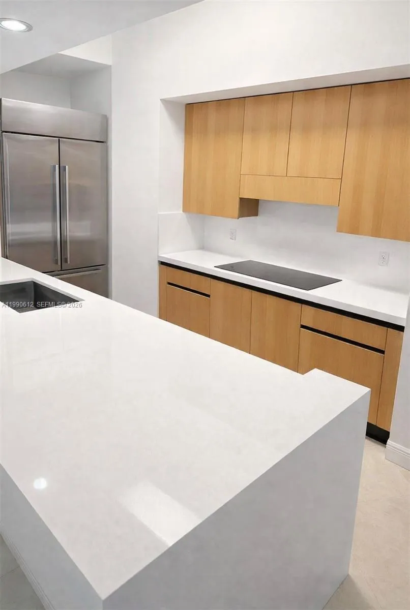 781 Crandon Blvd # 106, Key Biscayne FL 33149