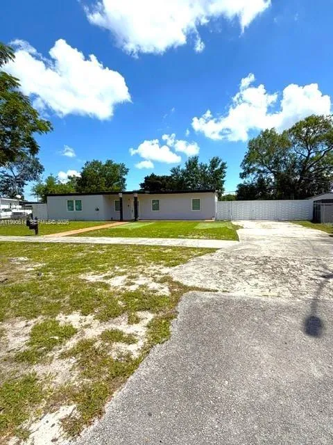 15825 E Bunche Park Dr, Miami Gardens FL 33054