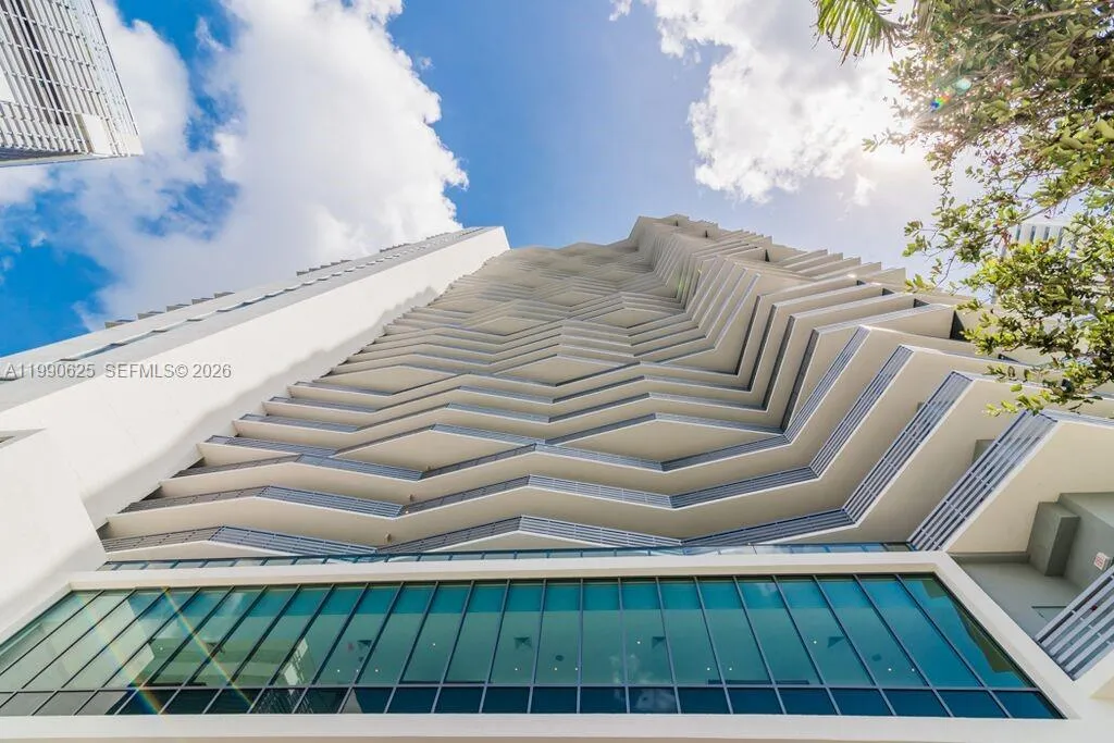 460 NE 28th St # 2508, Miami FL 33137