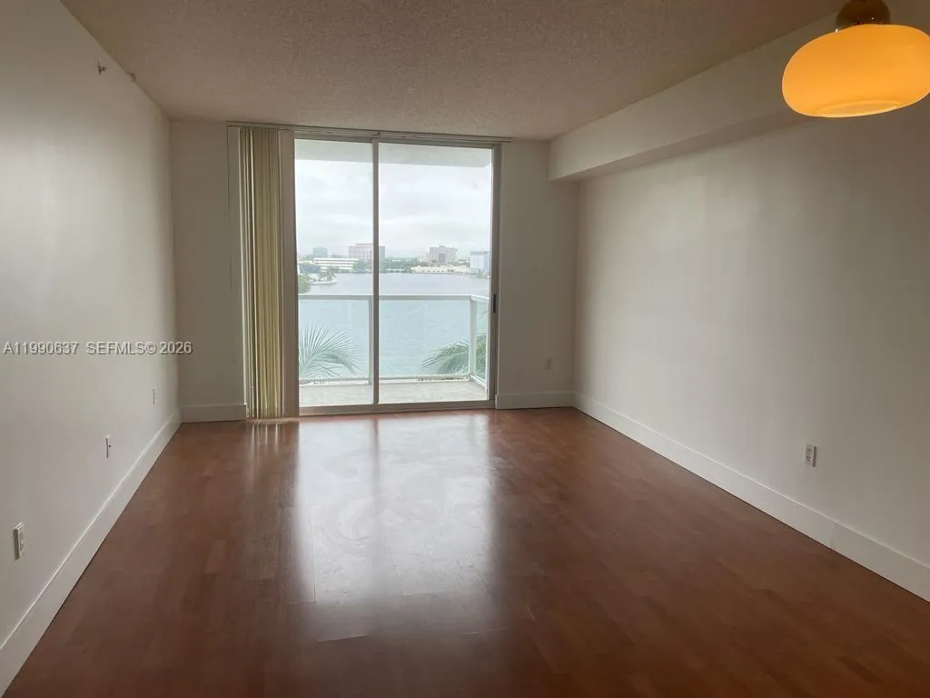 5099 NW 7th St # 703, Miami FL 33126