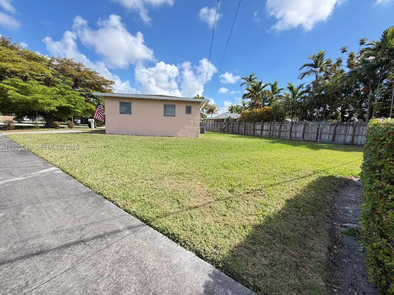 11370 SW 186th St, Miami FL 33157