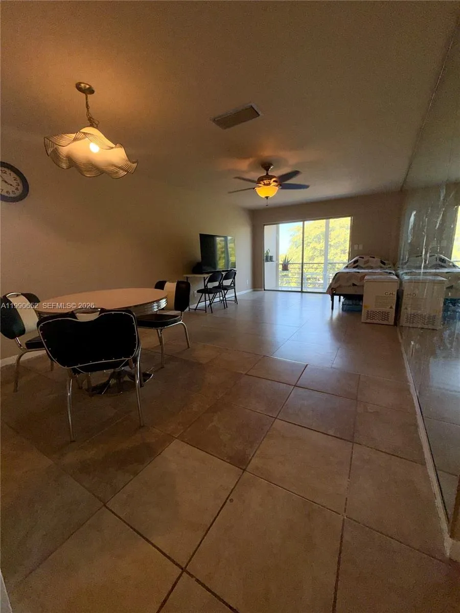 4100 Crystal Lake Dr # 407, Deerfield Beach FL 33064
