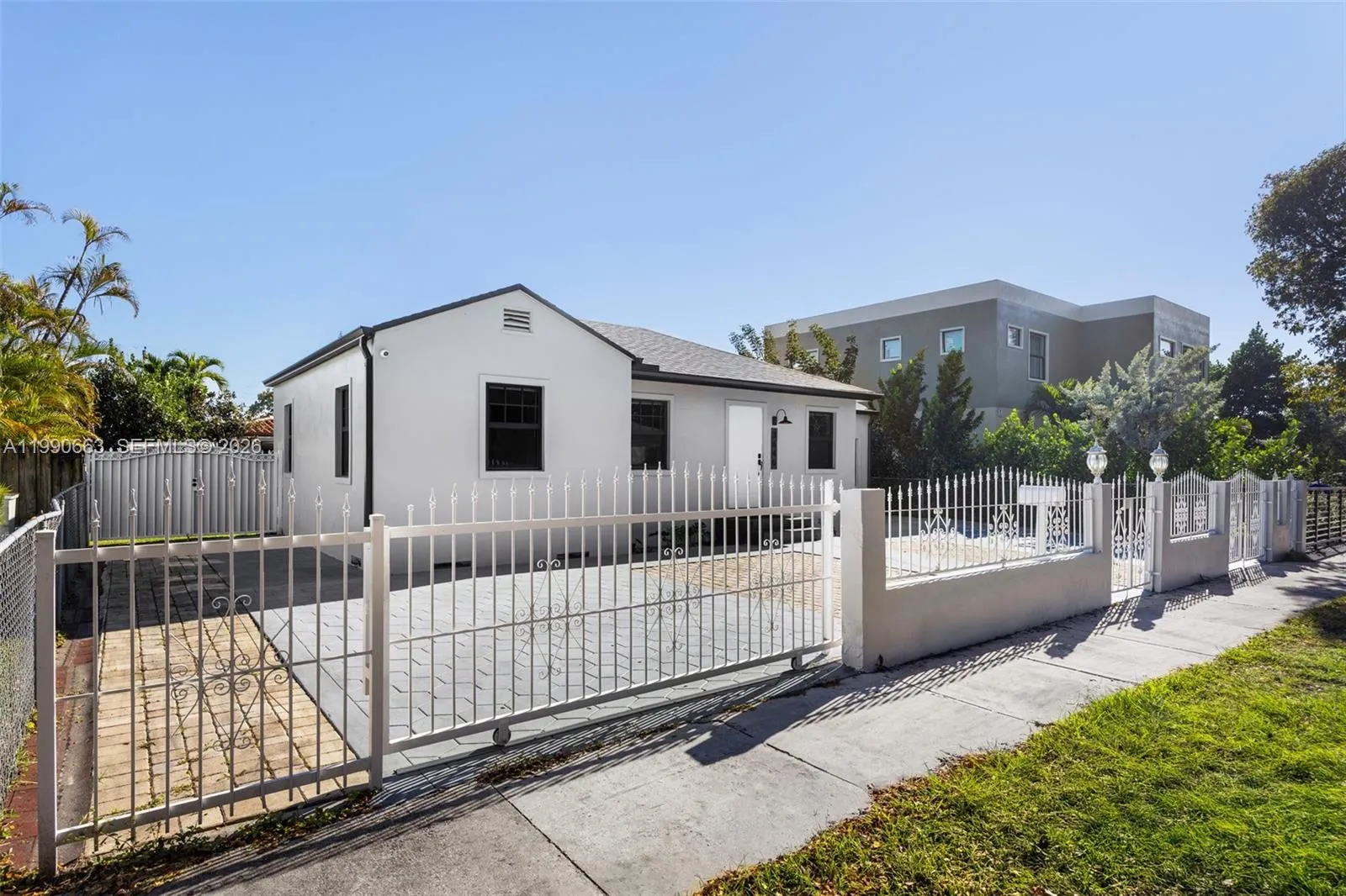 3640 SW 13th St, Miami FL 33145