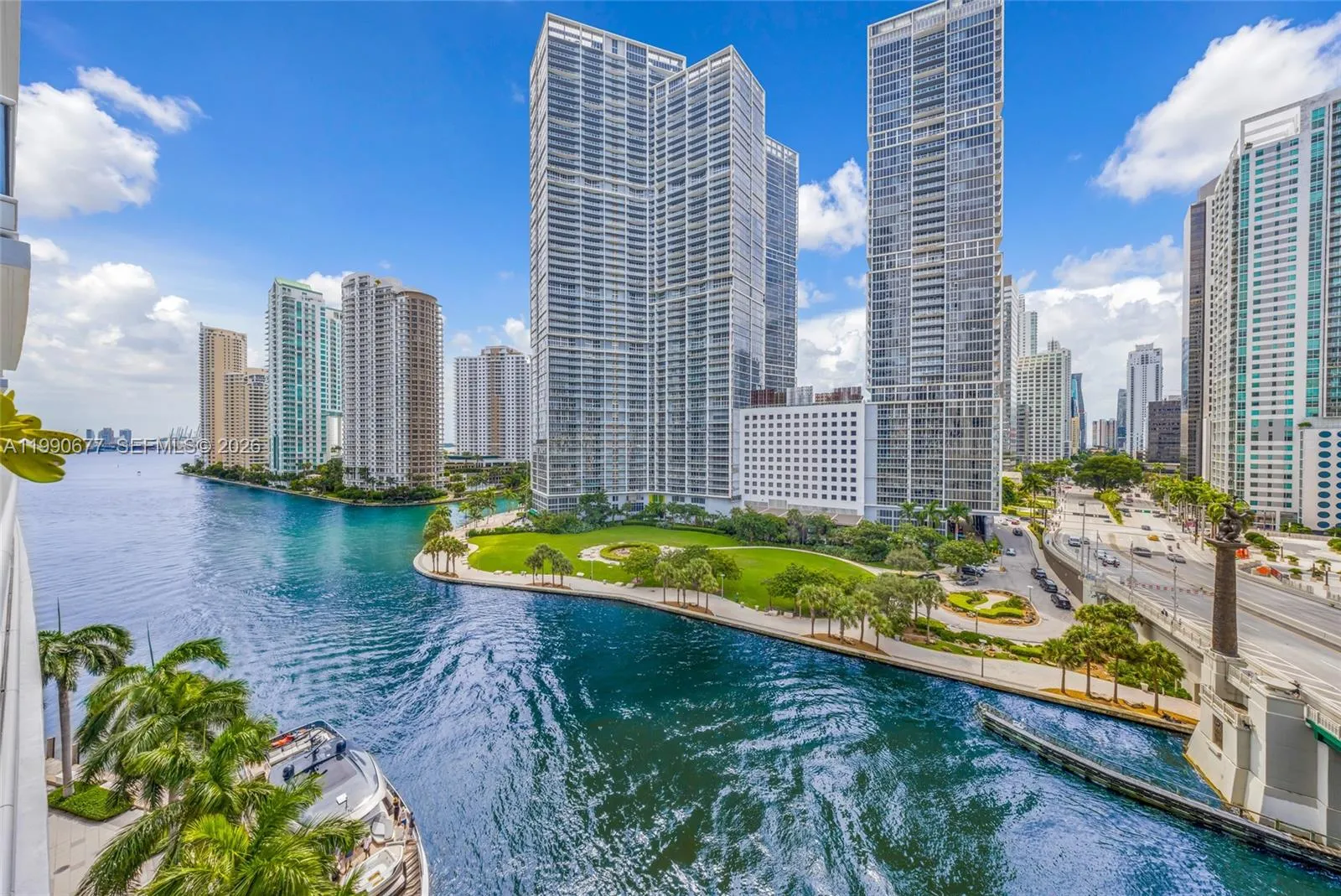 2 bedroom 2 bath for sale at 200 Biscayne Boulevard Way # 904, Miami FL 33131