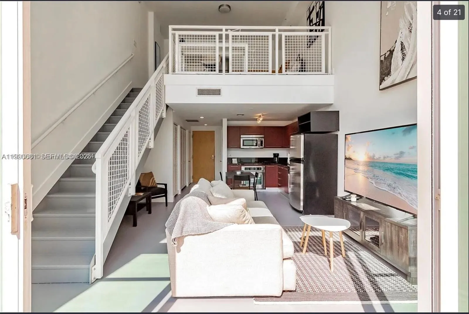 253 NE 2nd St # 617, Miami FL 33132