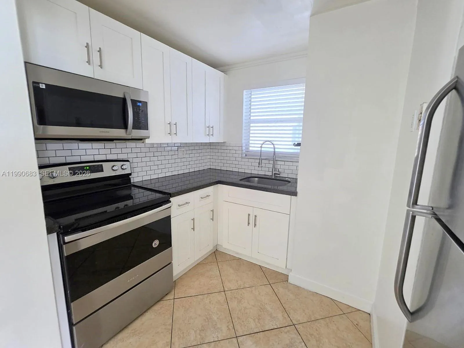 310 Fontainebleau Blvd # 506, Miami FL 33172