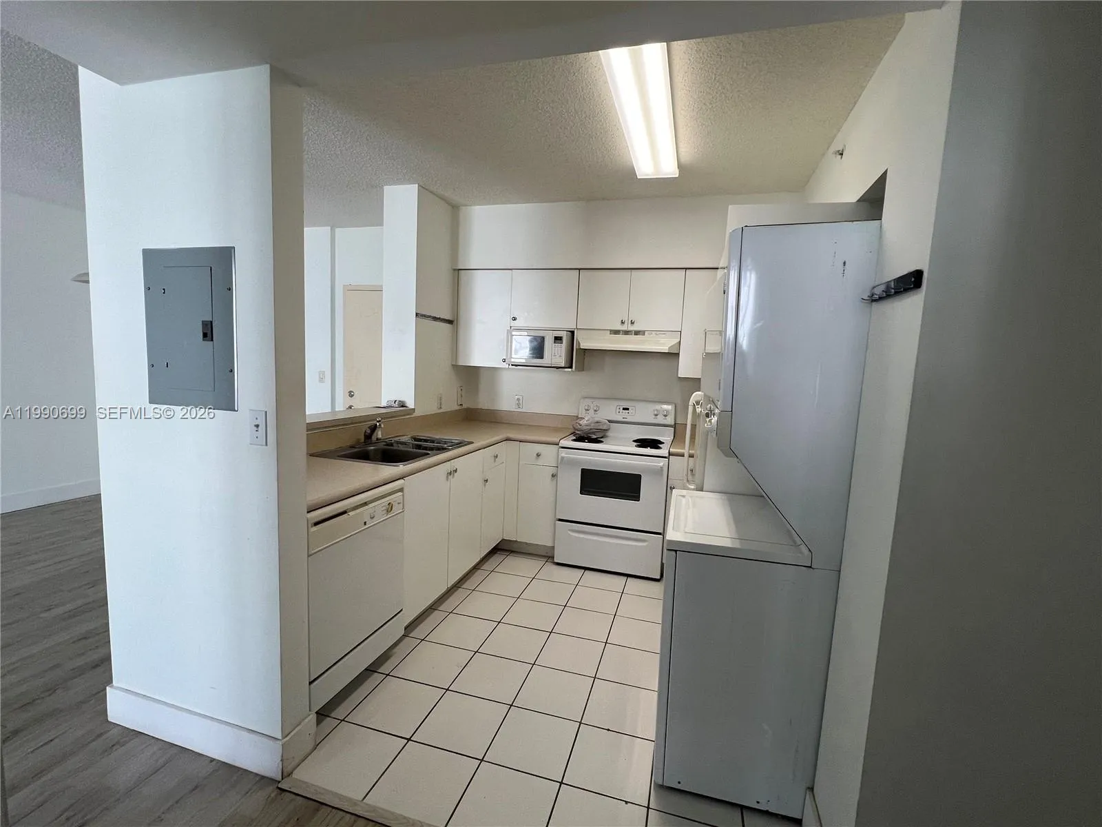 5091 NW 7th St # 1010, Miami FL 33126