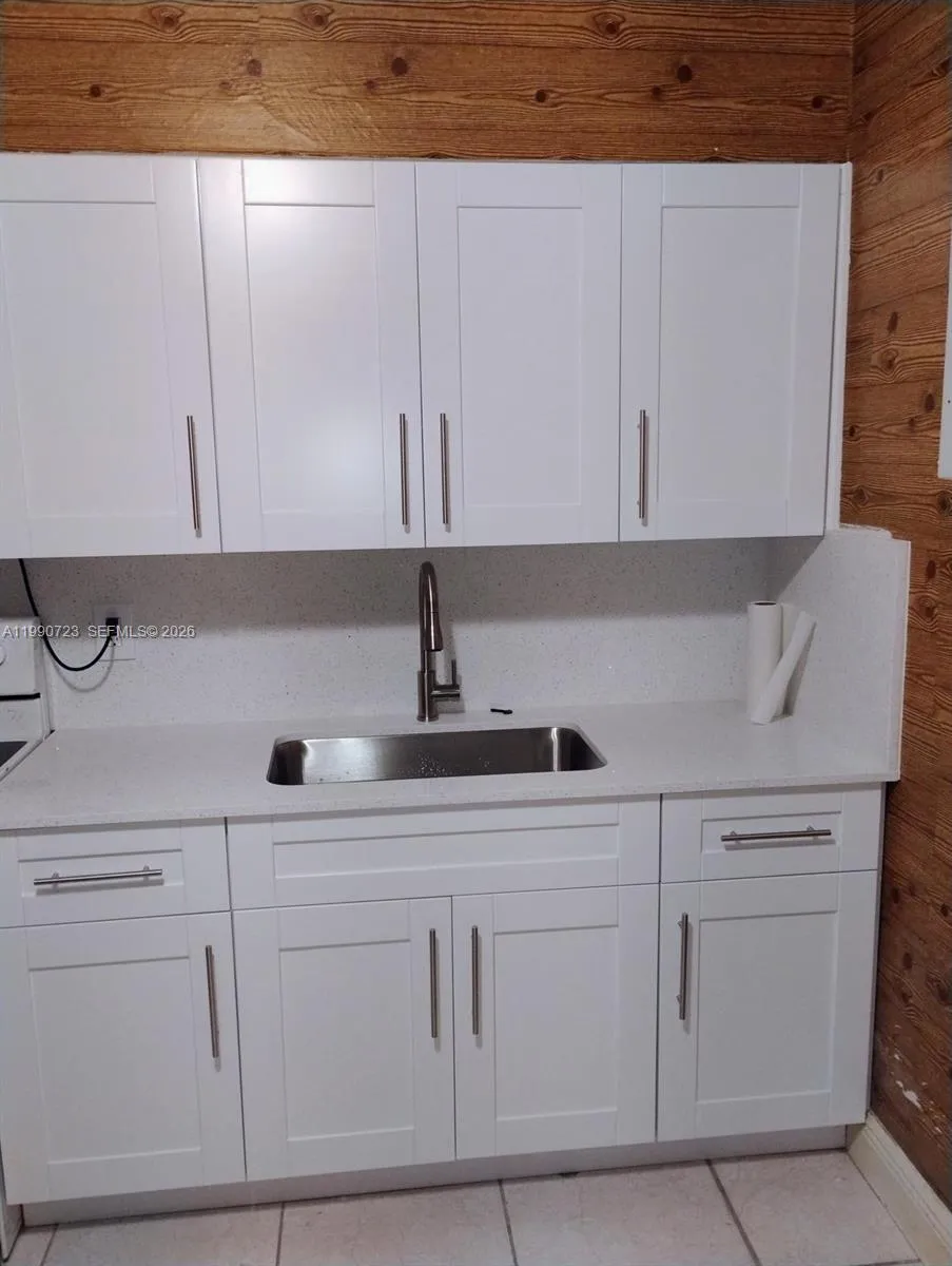 2210 NE 170th St # 2220, North Miami Beach FL 33160