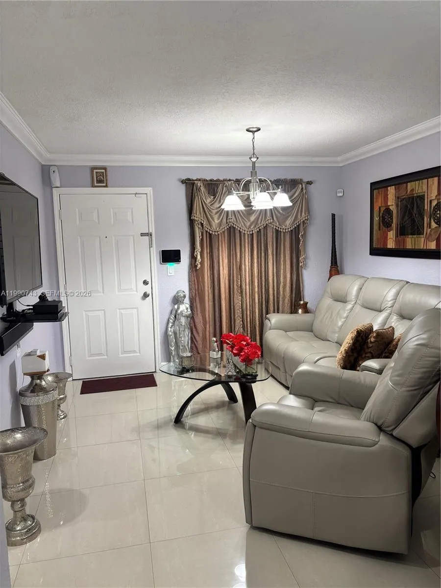 2310 W 74th St # 103, Hialeah FL 33016