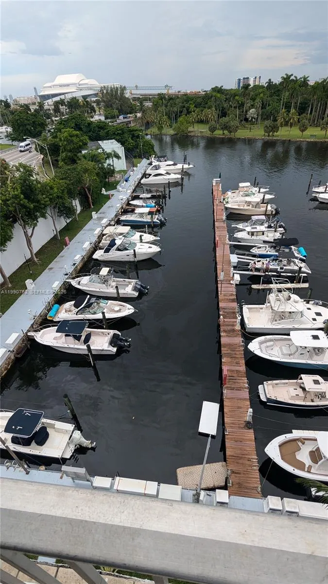 1700 NW North River Dr, Miami FL 33125