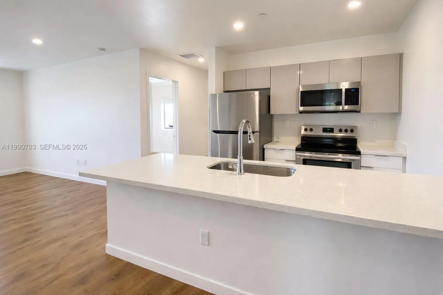 1950 Fletcher St # 303, Hollywood FL 33020