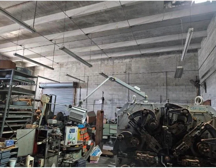 190 W 22nd St, Hialeah FL 33010