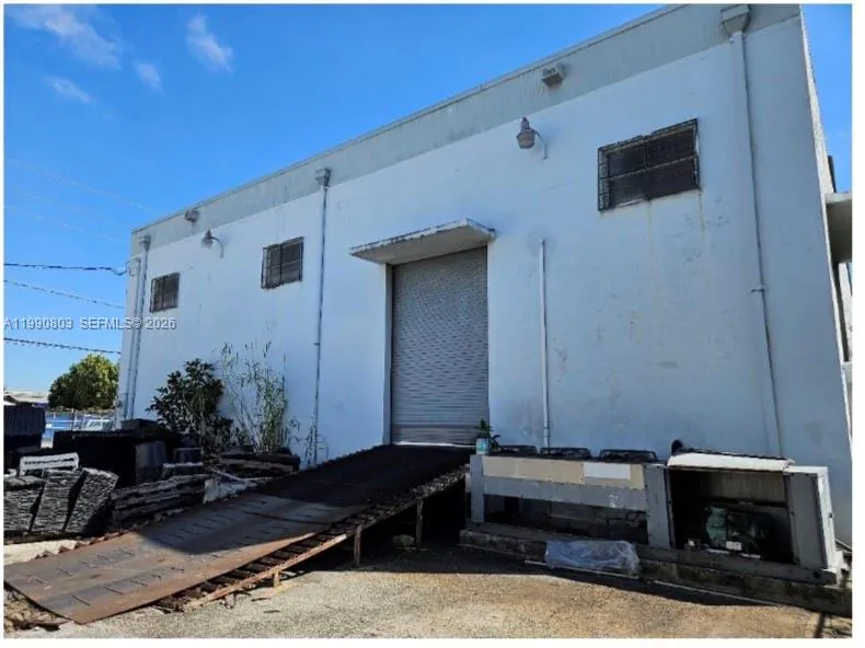 190 W 22nd St, Hialeah FL 33010