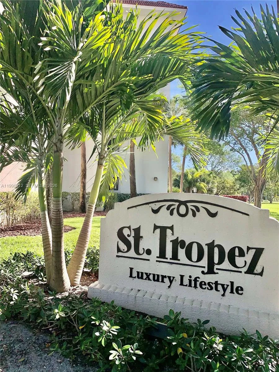 2105 Lavers Cir # 501, Delray Beach FL 33444