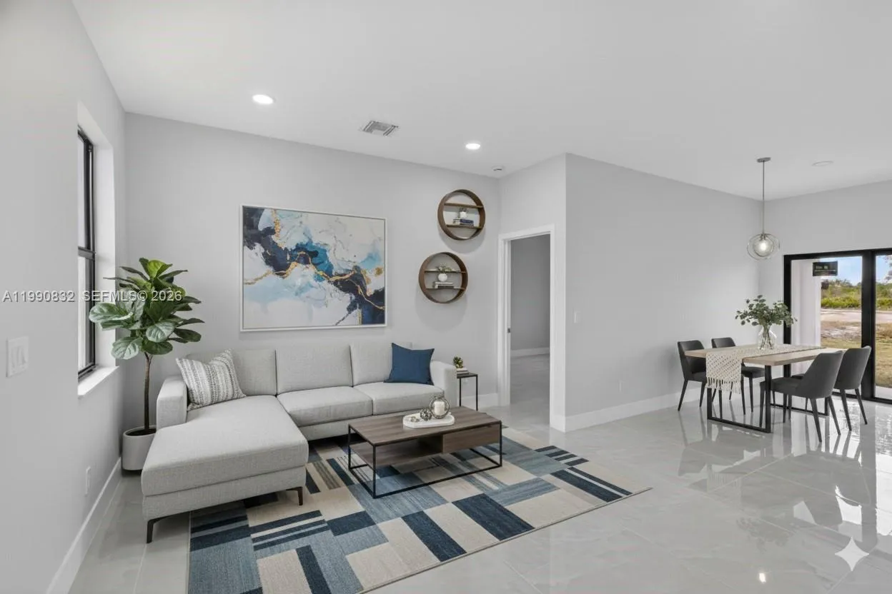 2807 74th ST W, Lehigh Acres FL 33971