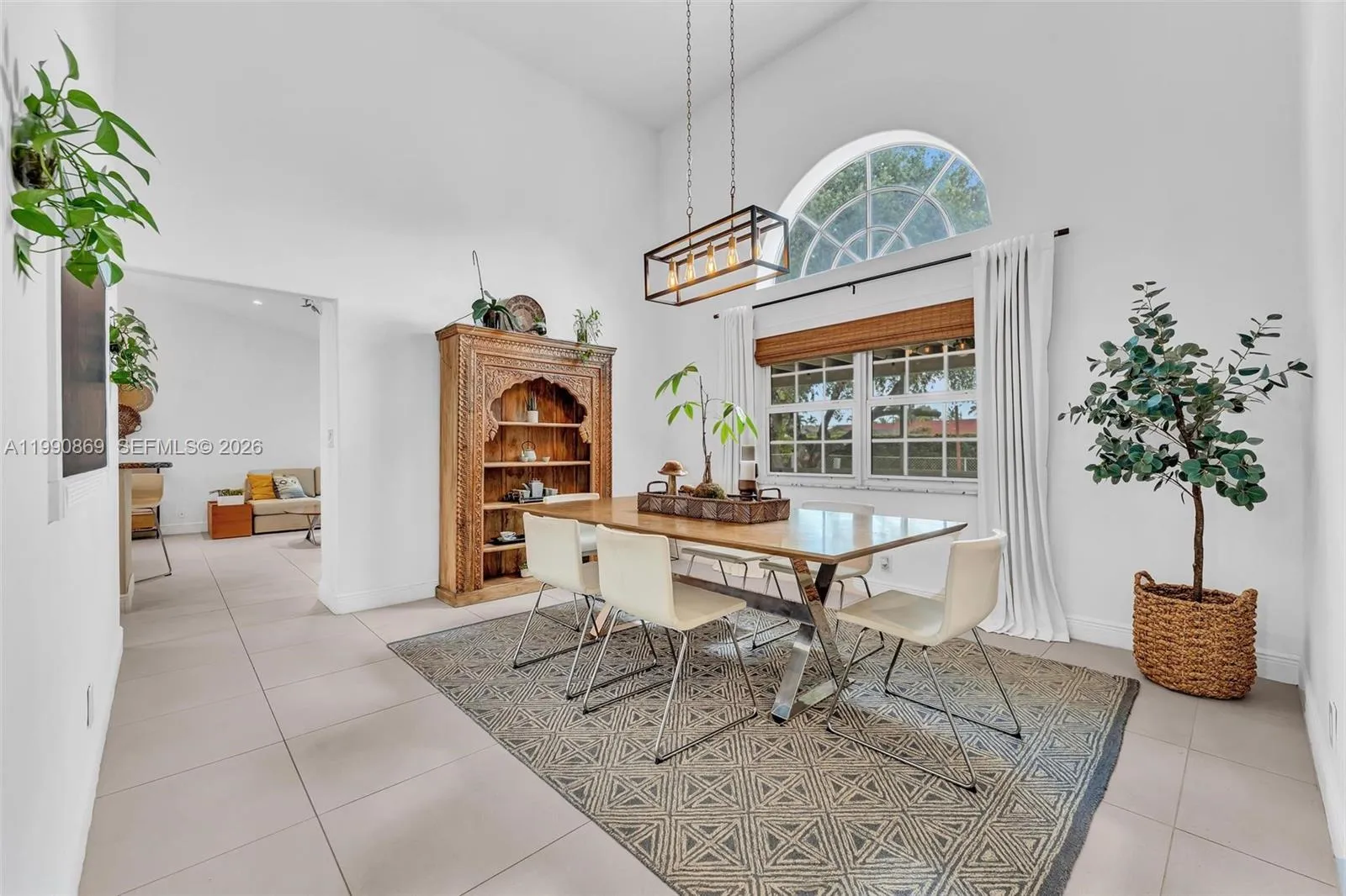 20106 NW 9th Dr, Pembroke Pines FL 33029