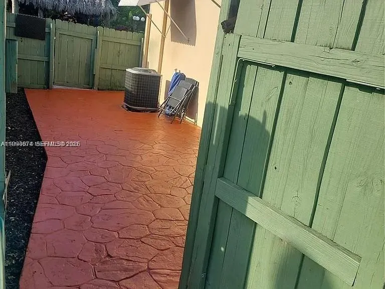 6117 SW 31st St # B, Miramar FL 33023