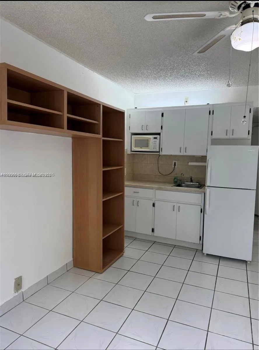 6484 Indian Creek Dr # 107, Miami Beach FL 33141