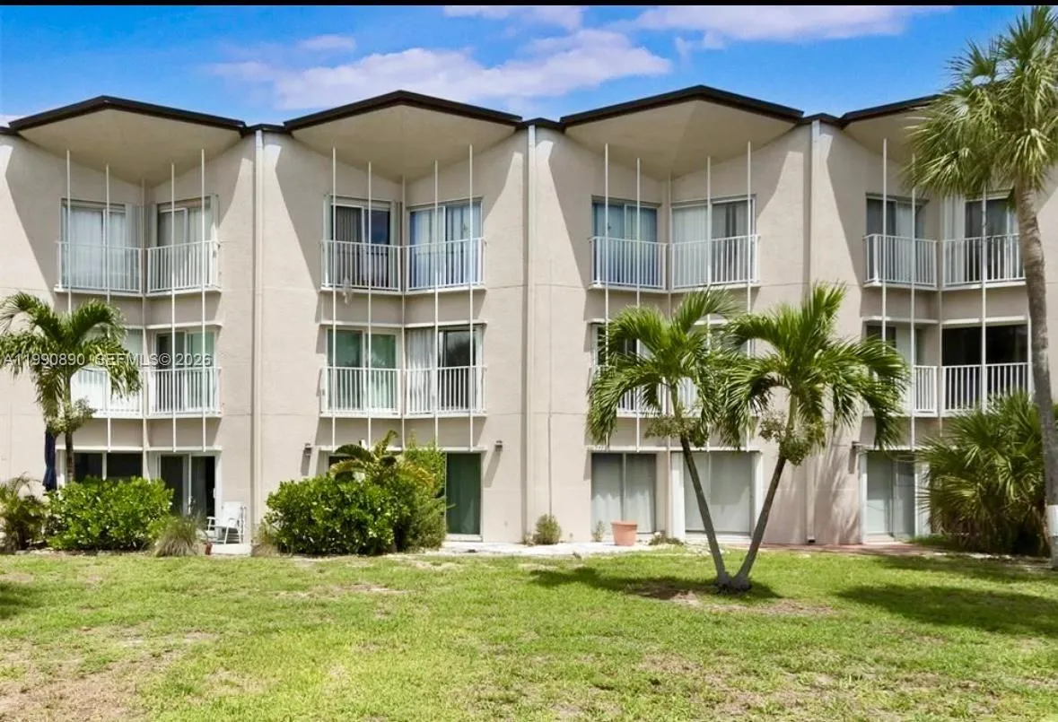 1967 S Ocean Blvd # 205, Lauderdale By The Sea FL 33062