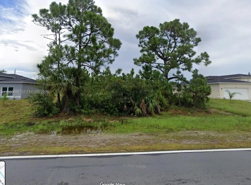 2065 SE Cogan Dr, Palm Bay FL 32909