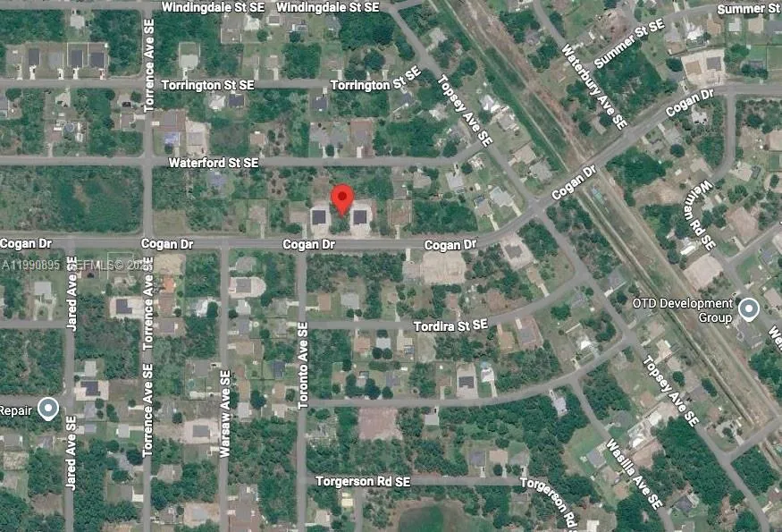 2065 SE Cogan Dr, Palm Bay FL 32909