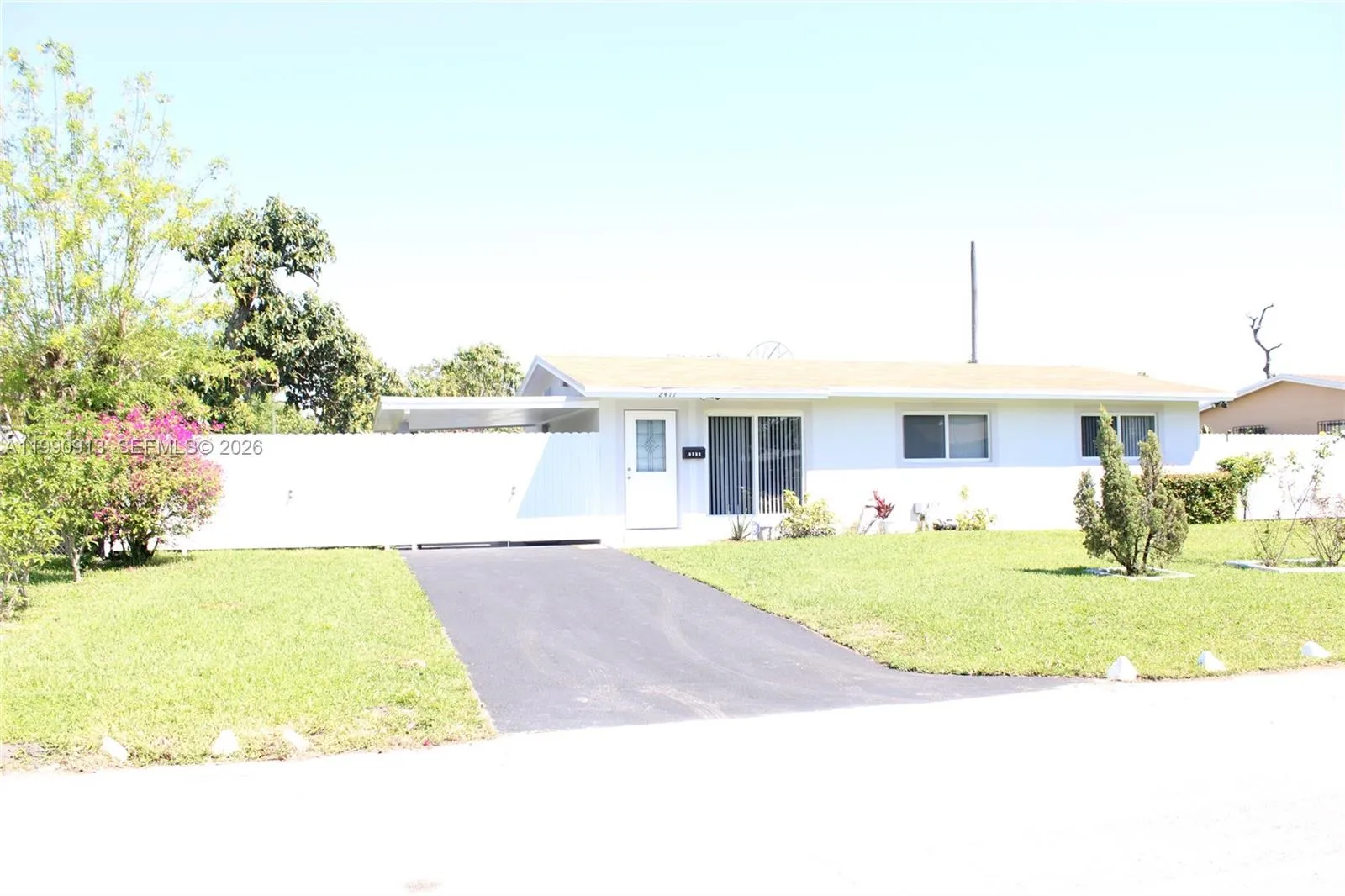 3 bedroom 2 bath for sale at 2411 SW 6th St, Fort Lauderdale FL 33312