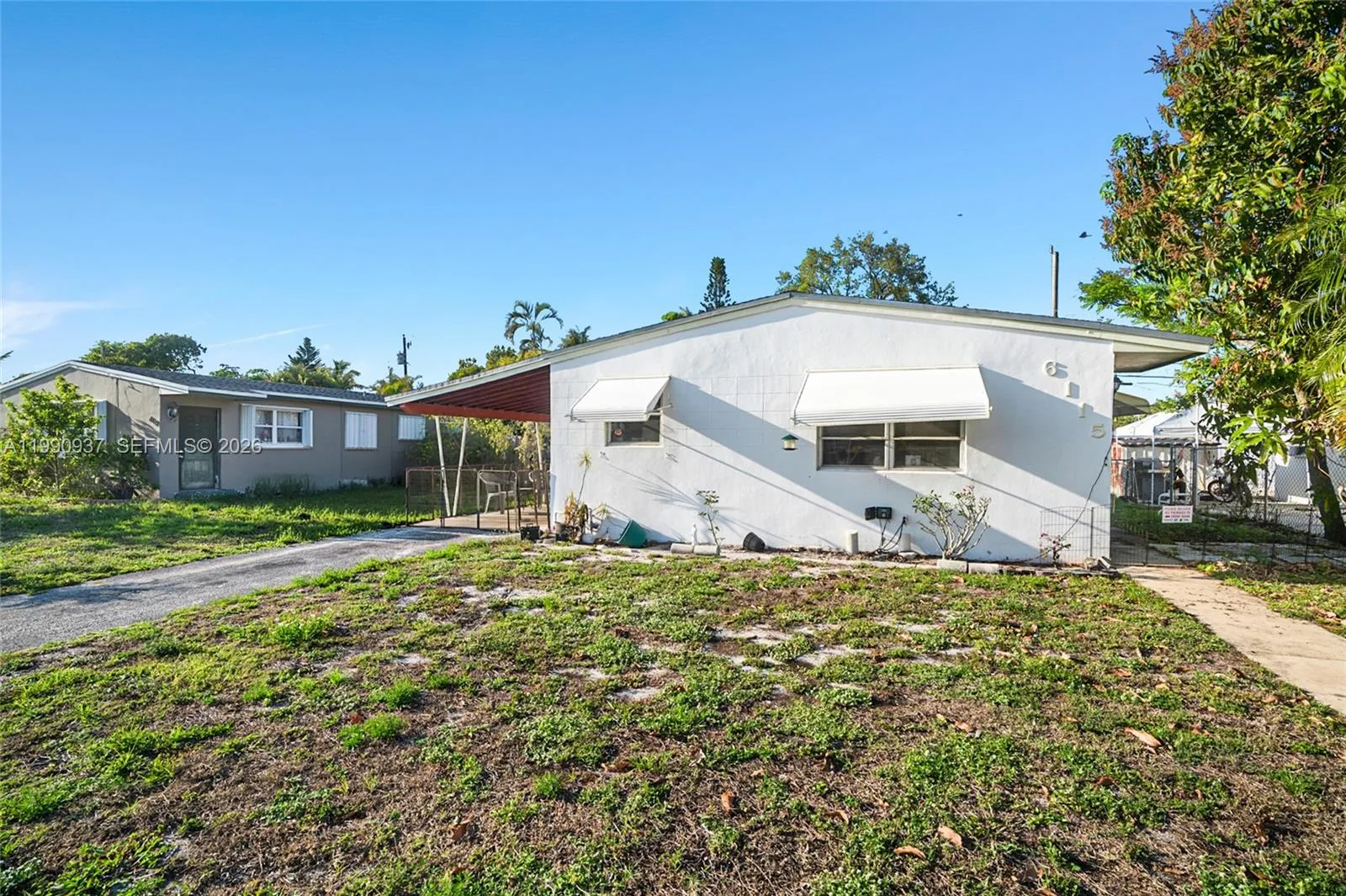 6115 SW 2nd St, Margate FL 33068