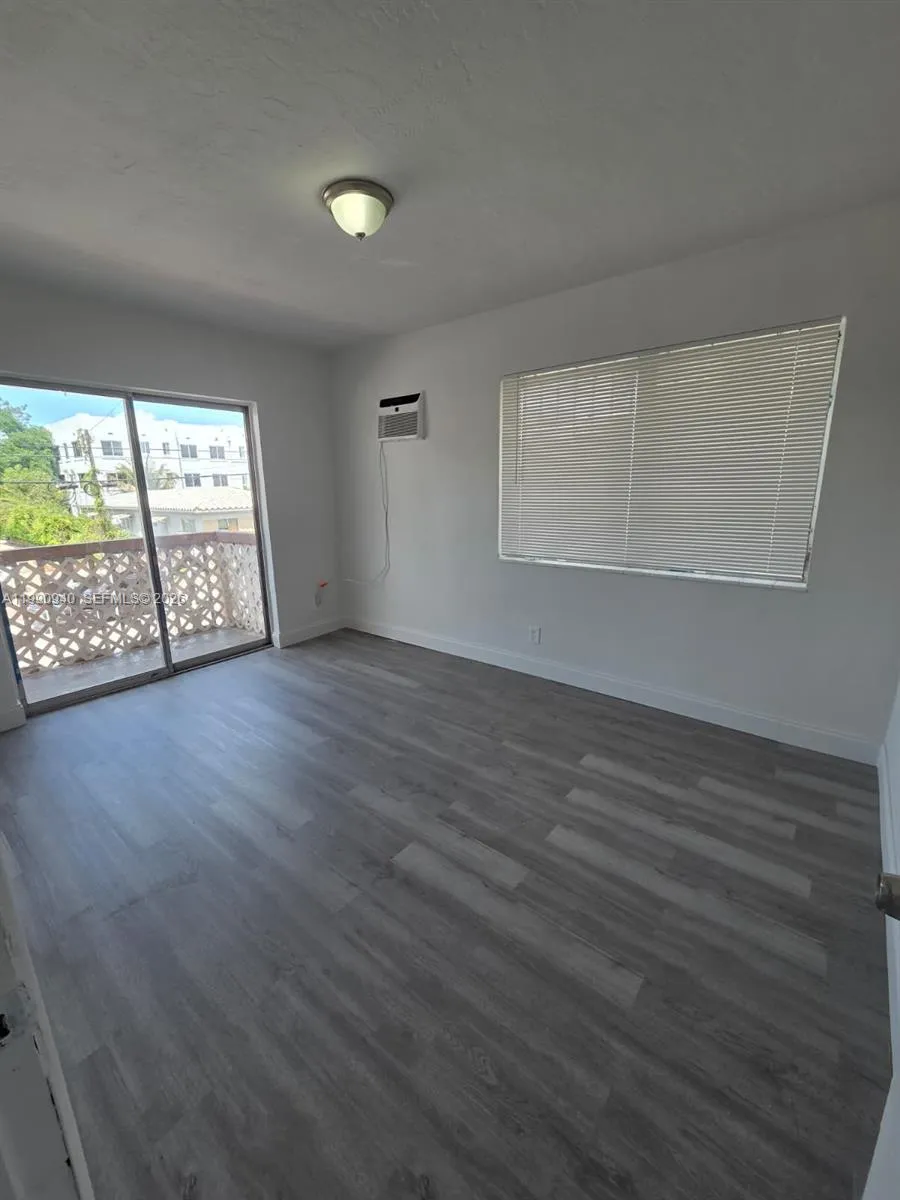 1628 SW 7th St # 6, Miami FL 33135