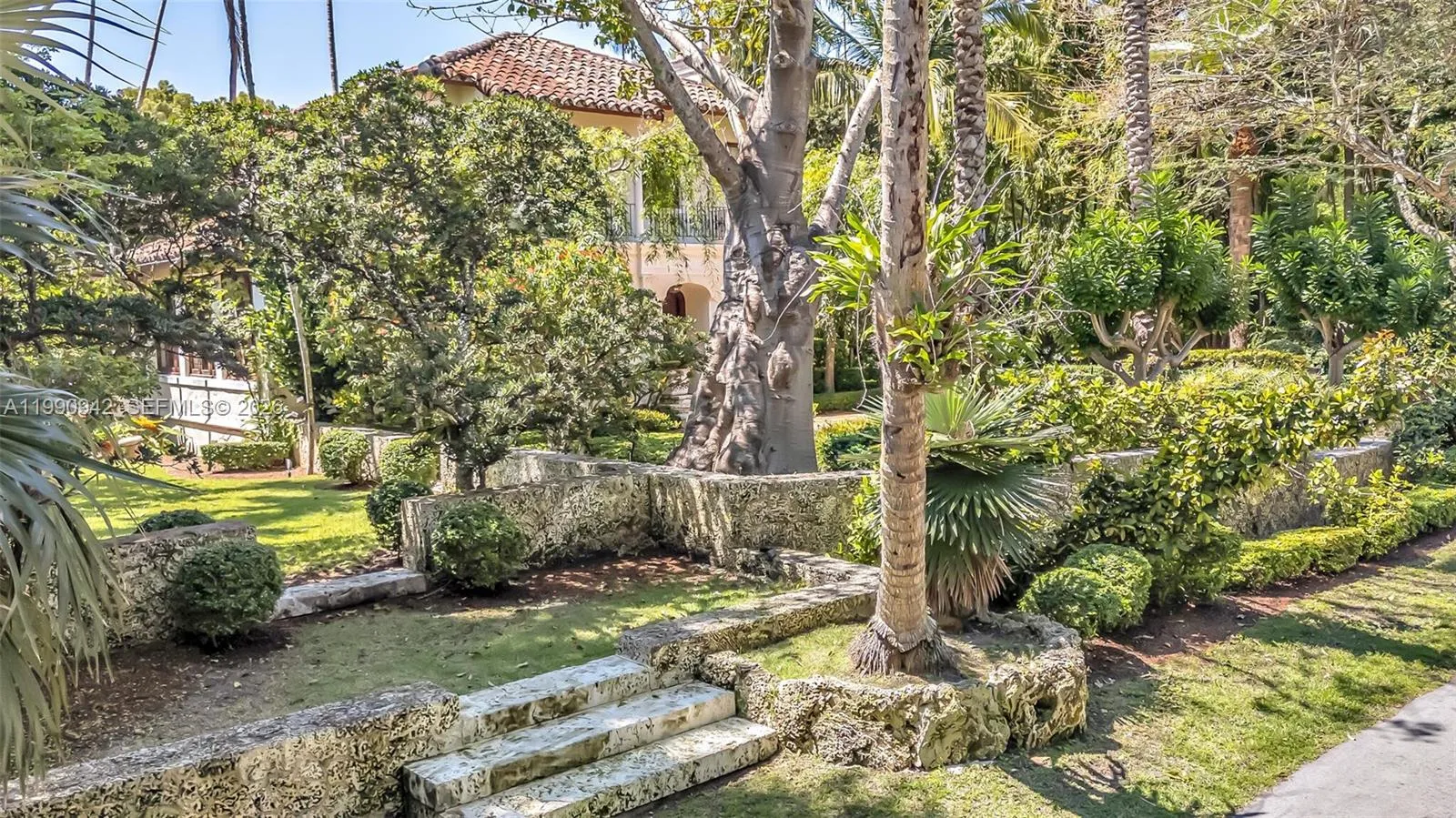 3462 N Moorings Way, Miami FL 33133