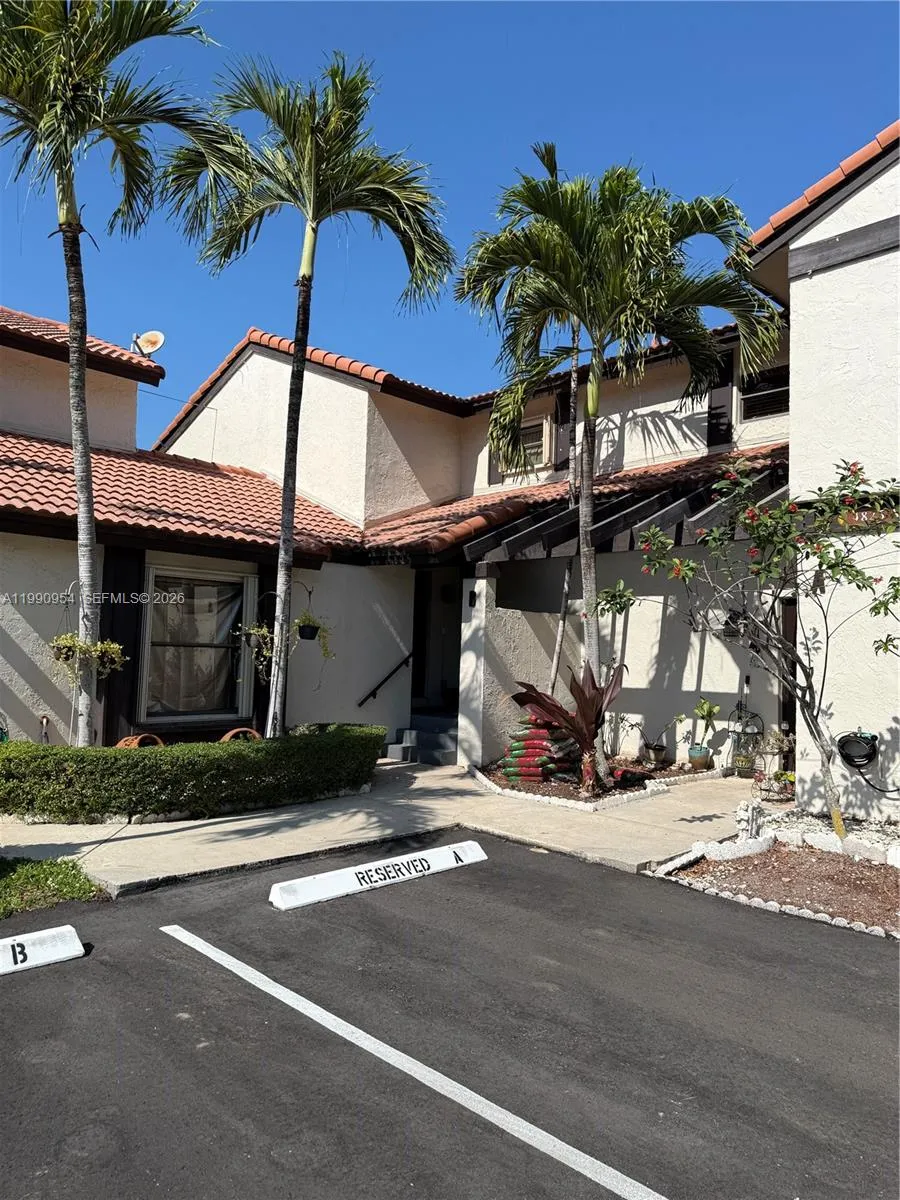 2 bedroom 1 bath for sale at 4825 SW 149th Ct # 18B, Miami FL 33185