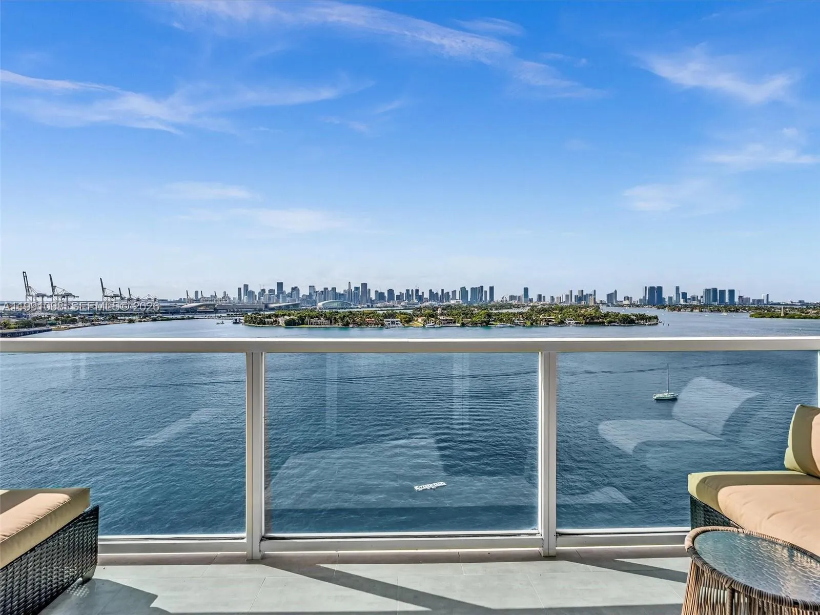 1 bedroom 1 bath for sale at 650 West Ave # 1605, Miami Beach FL 33139