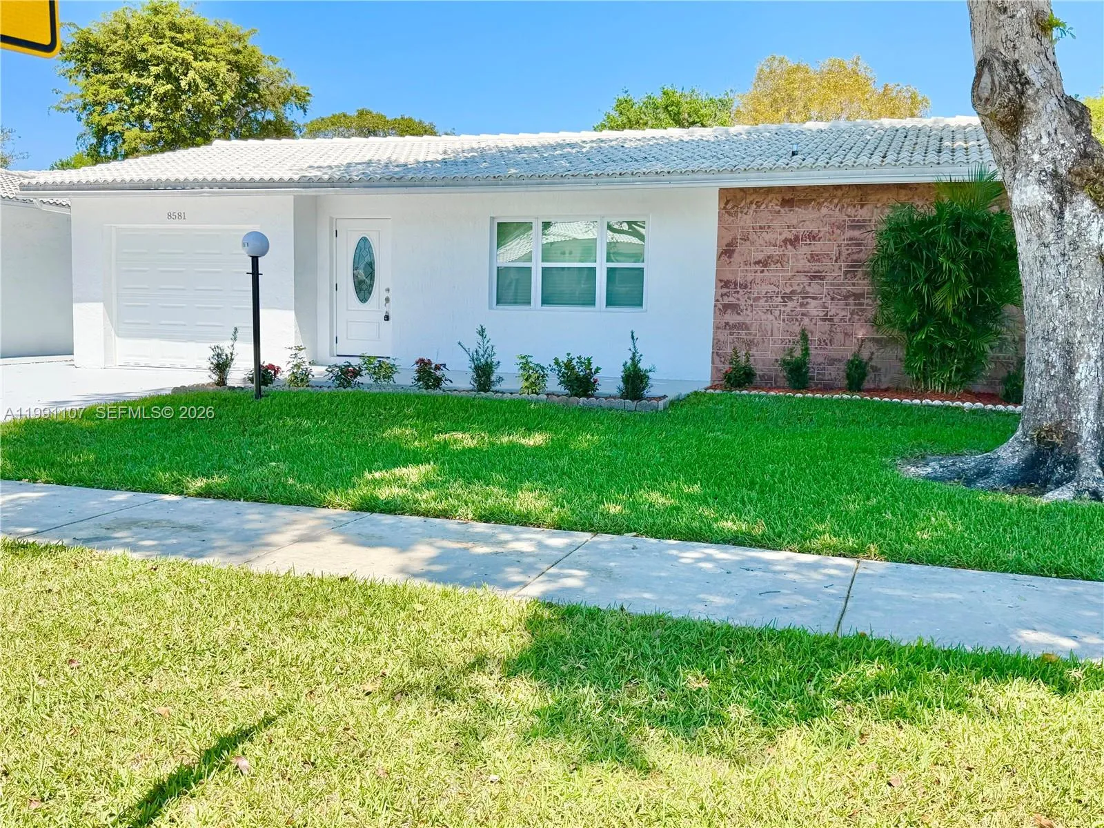 2 bedroom 2 bath for sale at 8581 NW 17th St, Plantation FL 33322