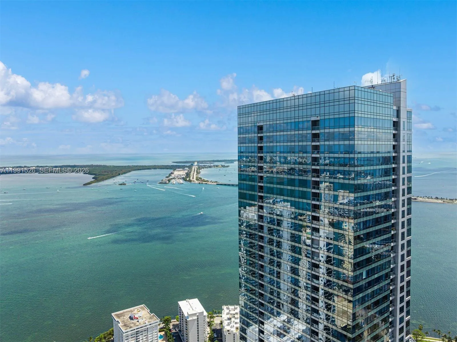4 bedroom 4 bath for sale at 1425 Brickell Ave, Miami FL 33131