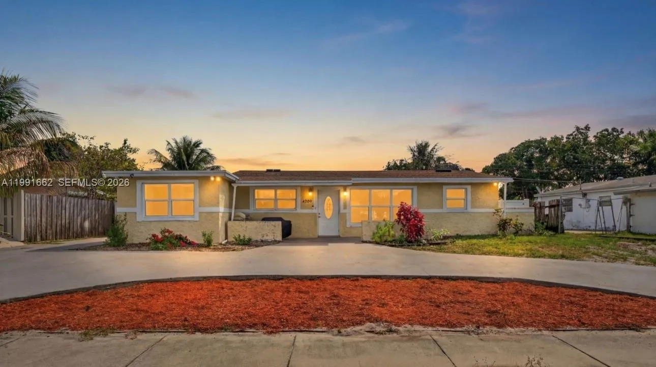 5 bedroom 2 bath for sale at 4200 NE 4th Ave, Deerfield Beach FL 33064