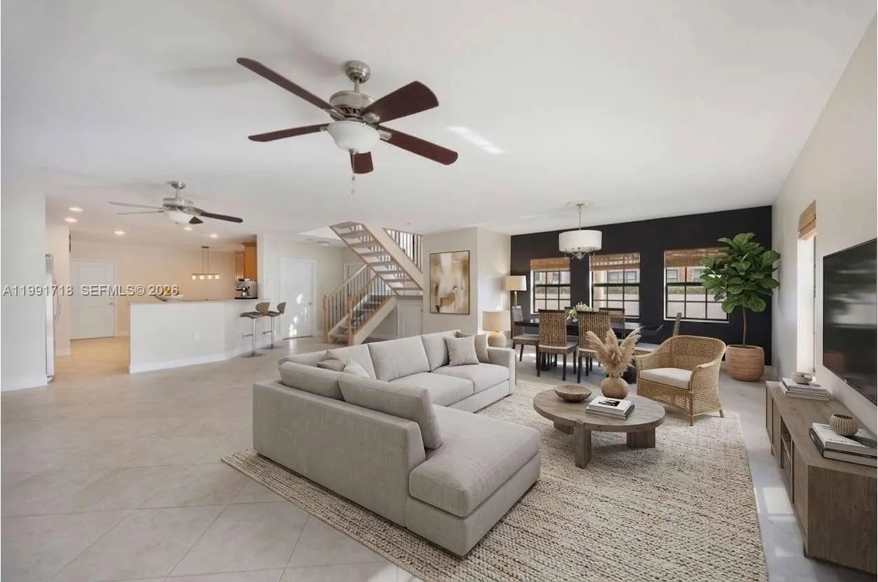 3 bedroom 2 bath for sale at 2916 Hidden Harbour Ct, Dania Beach FL 33312