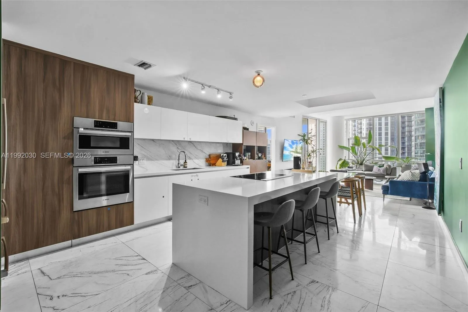 4 bedroom 4 bath for sale at 851 NE 1st Ave # 3211, Miami FL 33132