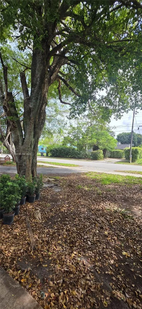 2619 Arthur St # 2, Hollywood FL 33020