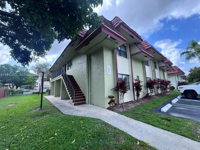 2 bedroom 2 bath for rent at 3251 NW 104th Ave # 3251, Coral Springs FL 33065