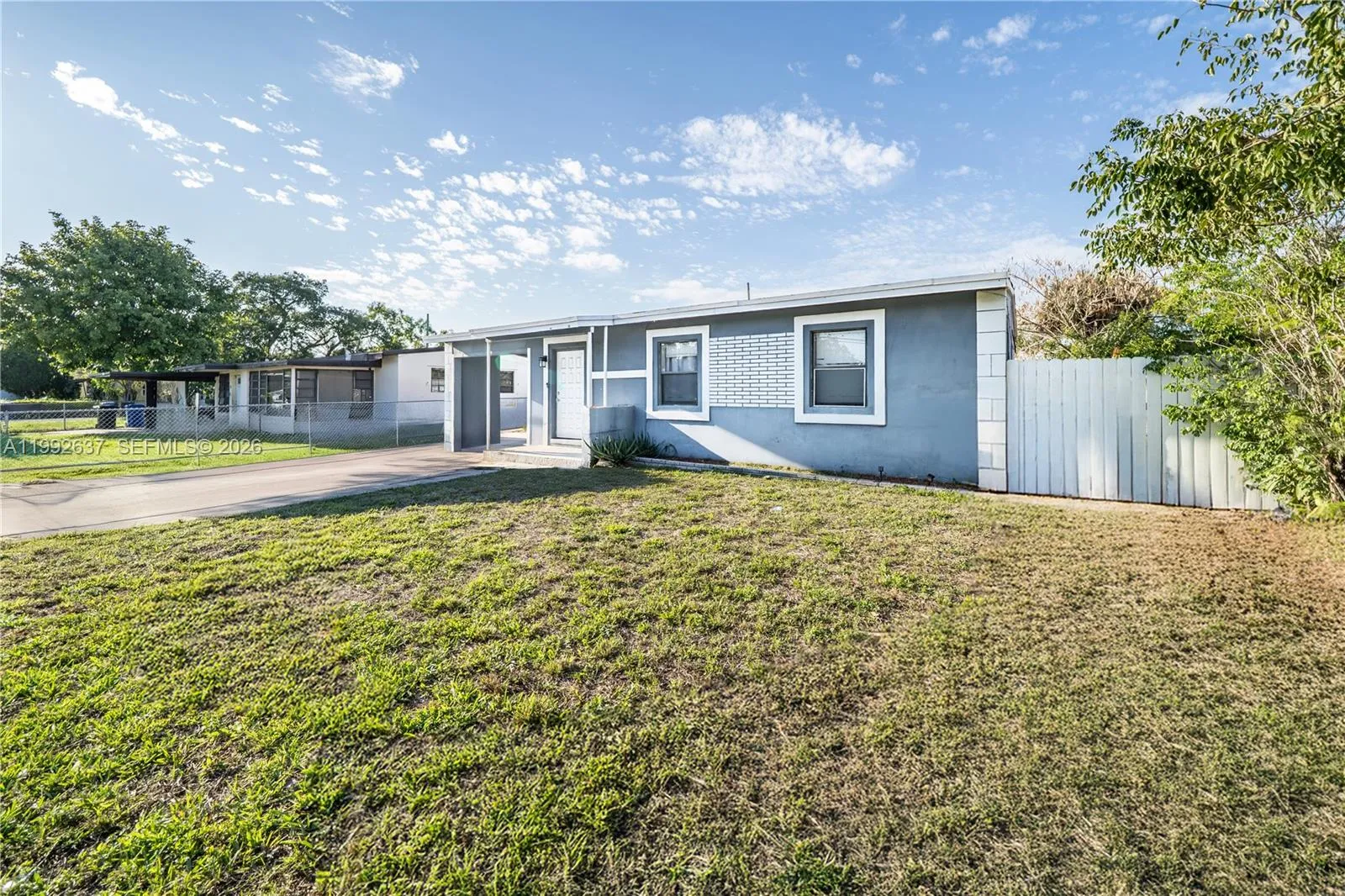 2 bedroom 1 bath for sale at 1119 NW 10th Pl, Fort Lauderdale FL 33311