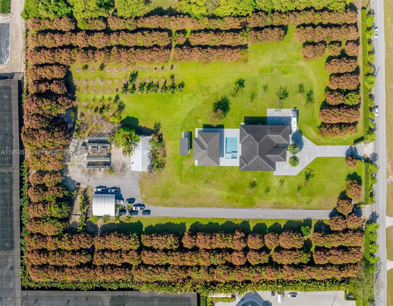 4 bedroom 5 bath for sale at 17950 SW 192nd St, Miami FL 33187