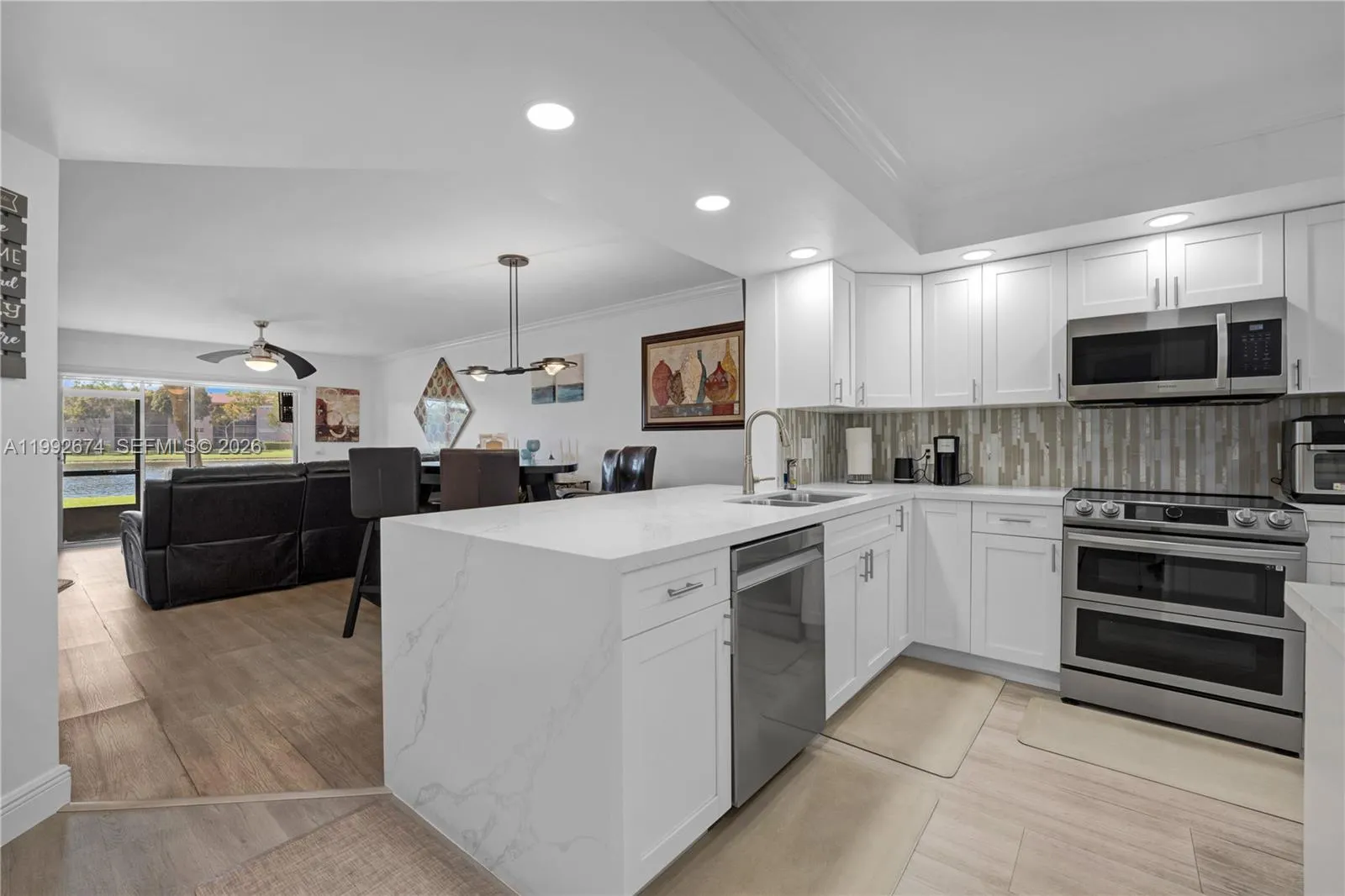 2 bedroom 2 bath for sale at 850 SW 138th Ave # 111D, Pembroke Pines FL 33027