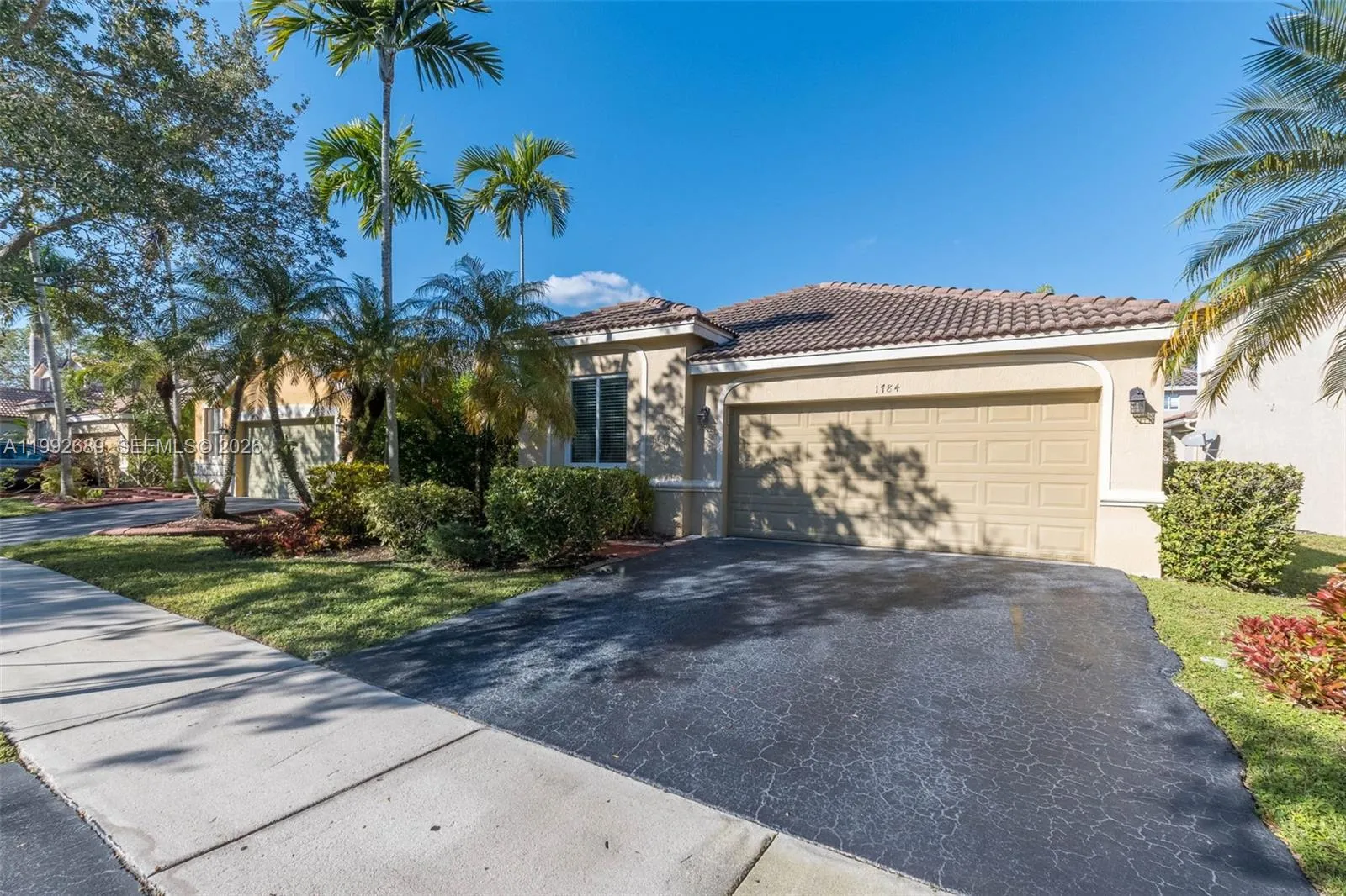 1784 Aspen Ln, Weston FL 33327