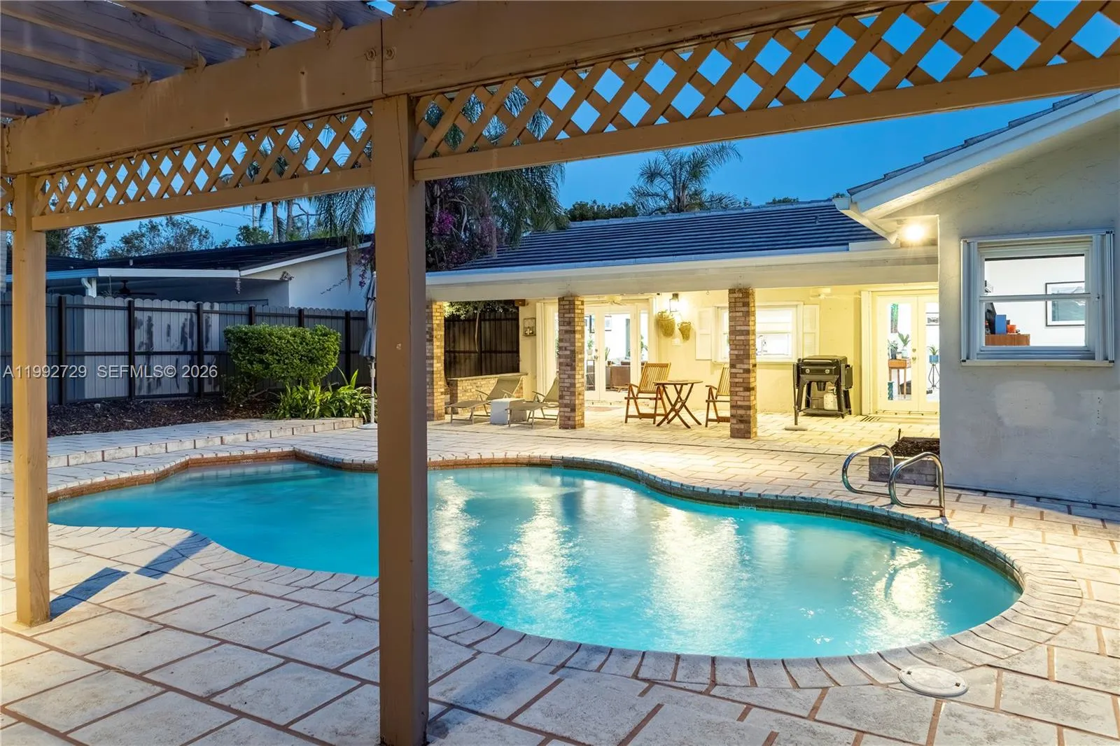 3 bedroom 2 bath for sale at 9717 SW 93rd Ter, Miami FL 33176