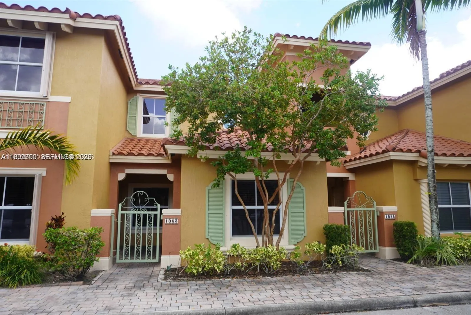 3 bedroom 3 bath for sale at 1083 SW 160 ave # 1206, Pembroke Pines FL 33027
