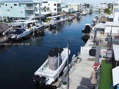 2 bedroom 2 bath for sale at 721 Garden State Ln, Key Largo FL 33037