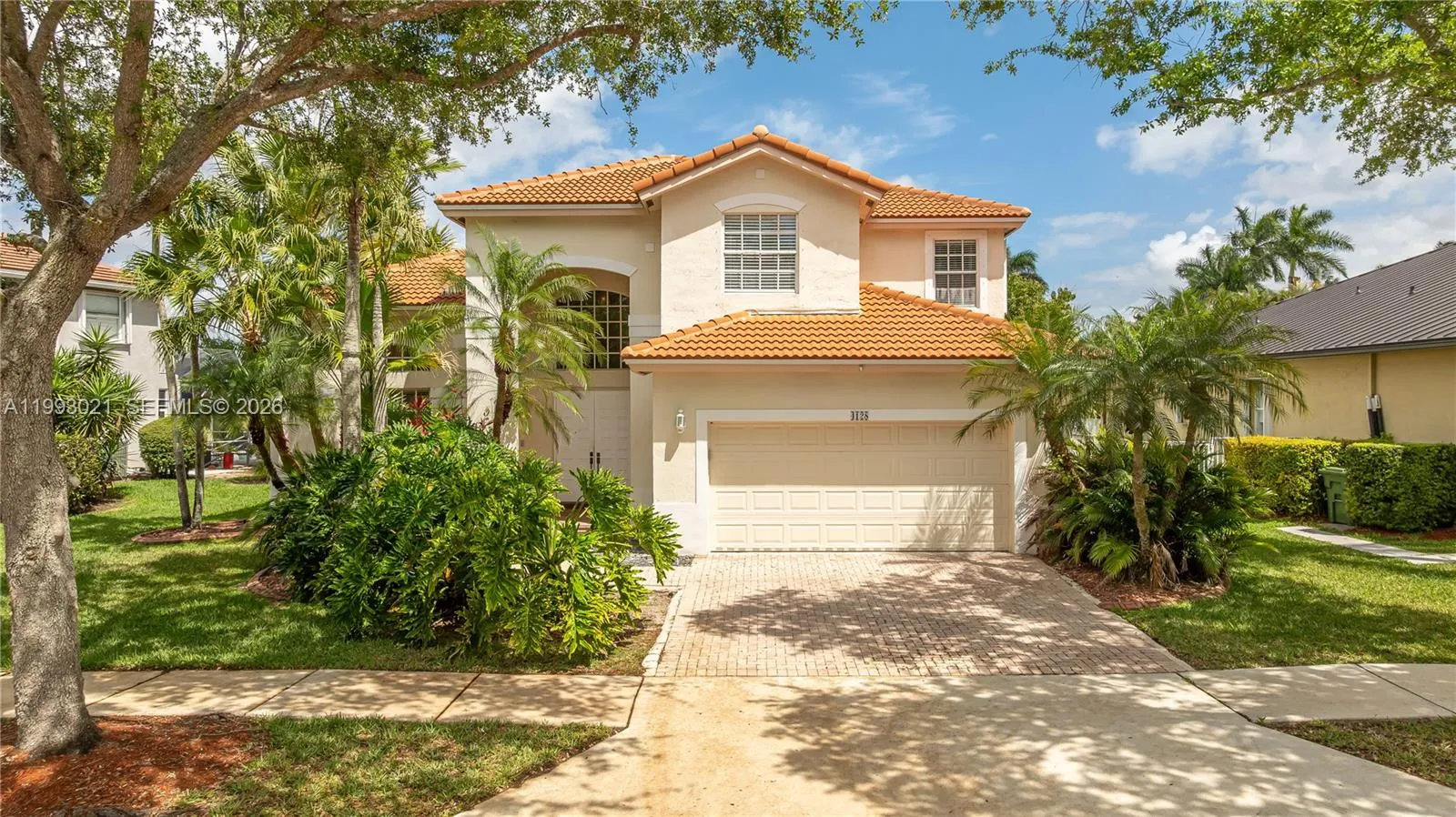 4 bedroom 2 bath for sale at 4128 Amber Ln, Weston FL 33331
