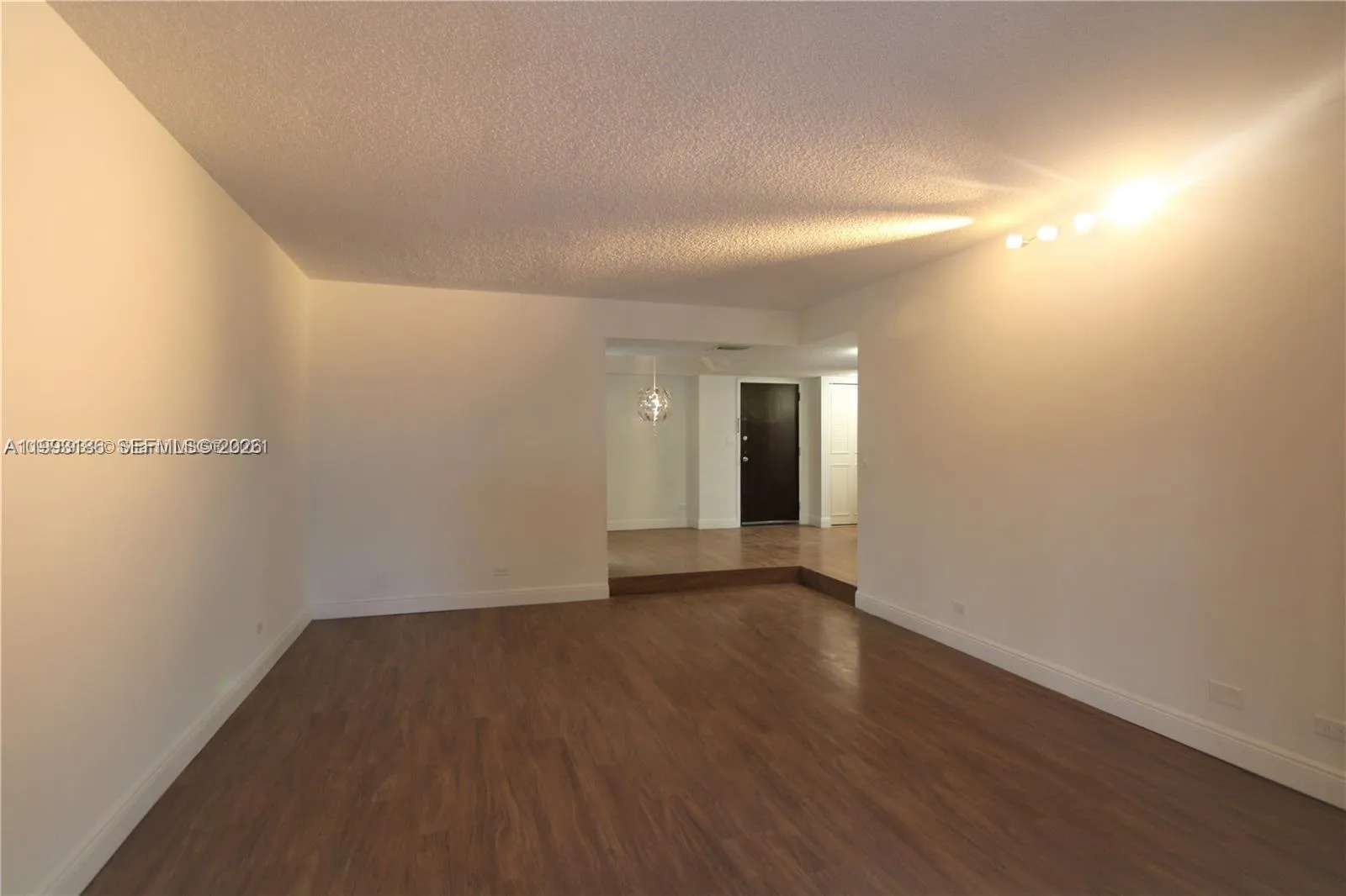 3690 Inverrary Dr # 3A, Lauderhill FL 33319