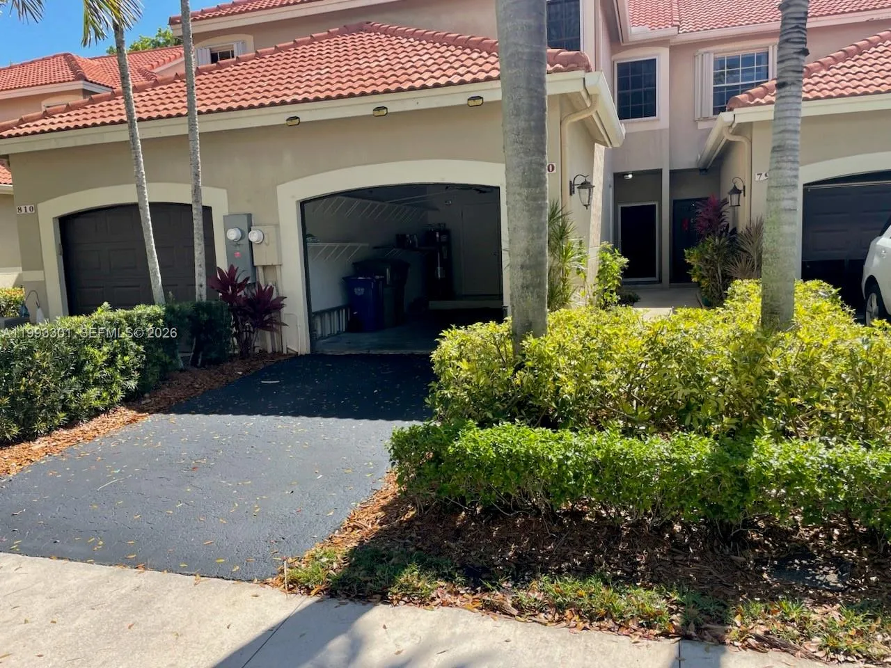 3 bedroom 2 bath for sale at 800 Sorrento Dr, Weston FL 33326