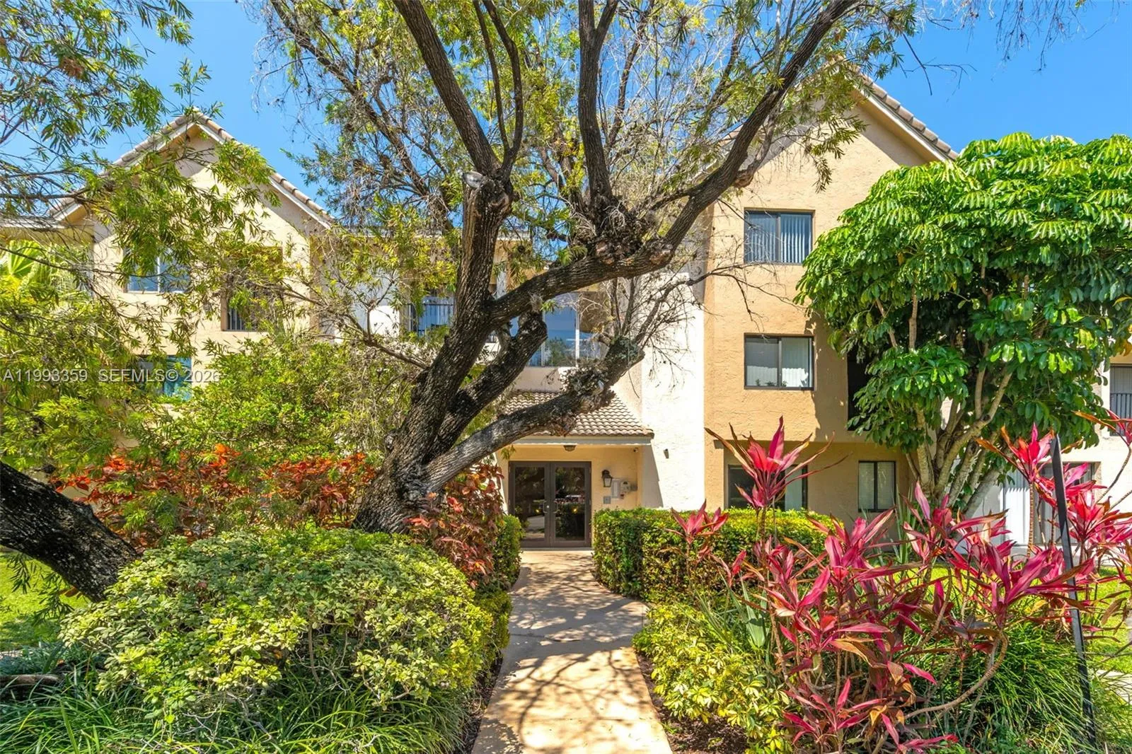 2 bedroom 2 bath for rent at 10001 W Atlantic Blvd # 118, Coral Springs FL 33071