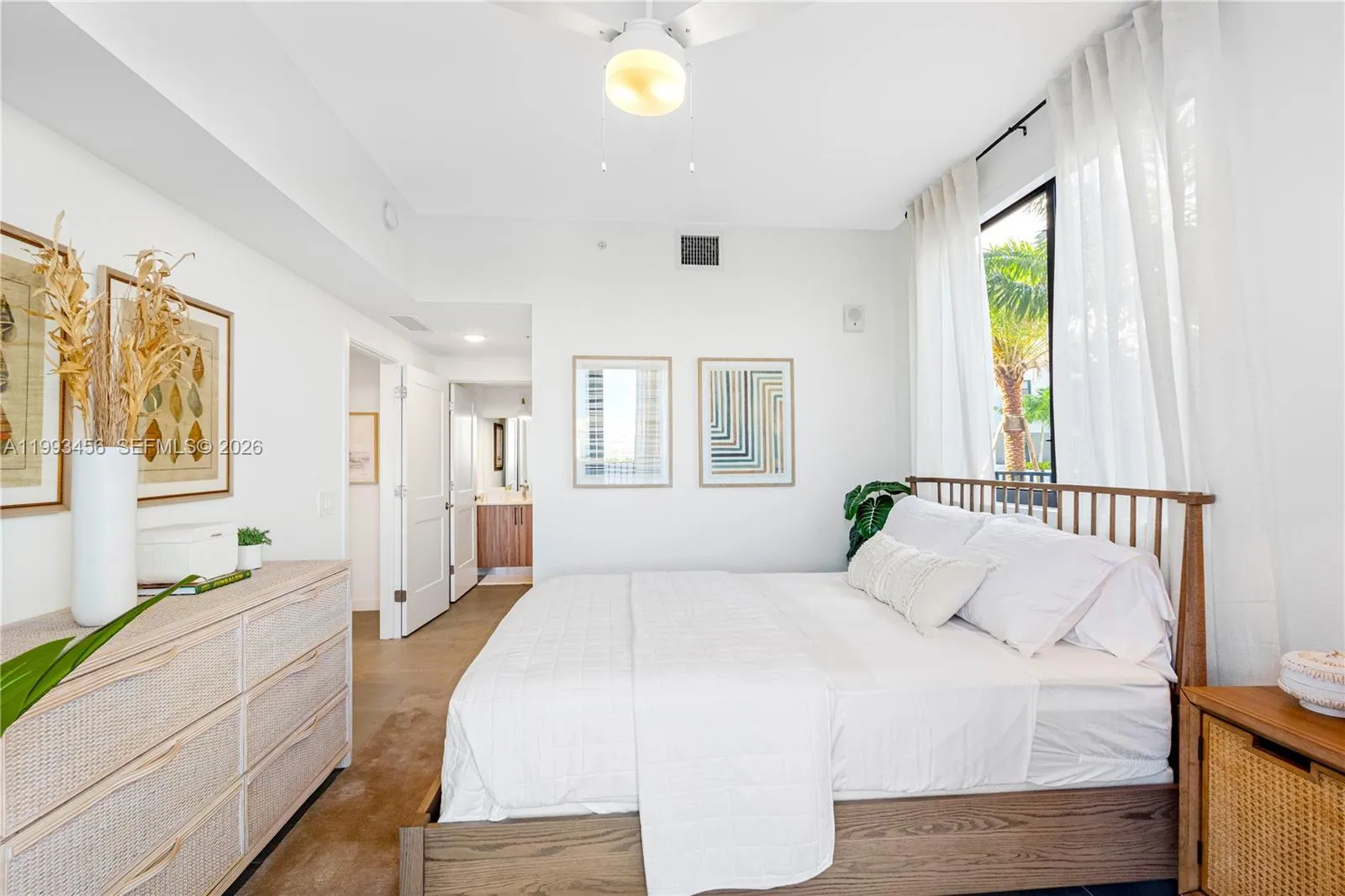 2 bedroom 2 bath for rent at 208 N Federal Hwy # 640, Pompano Beach FL 33062